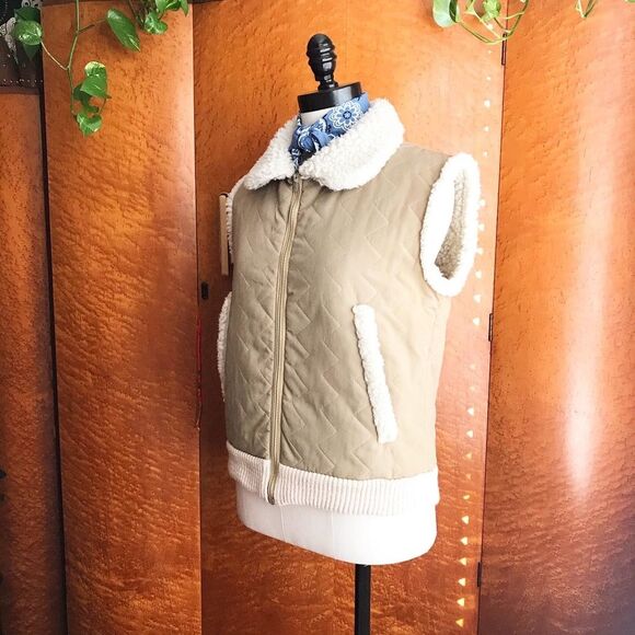 SHERPA LINED 70’s Vintage Khaki Tan Quilted Vest M - Picture 4 of 10